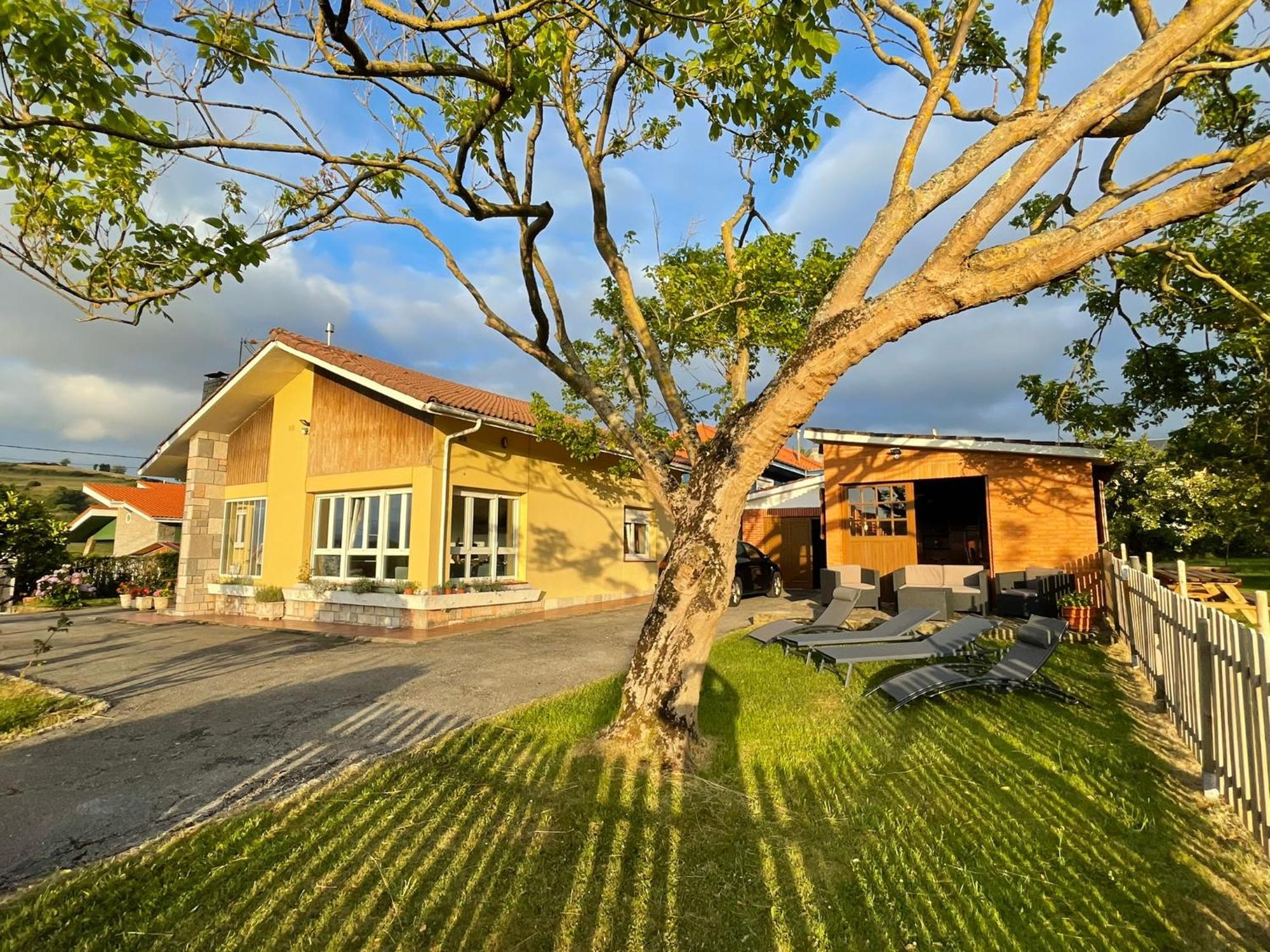 Villa La Palmera Y El Mar Naveces Екстериор снимка