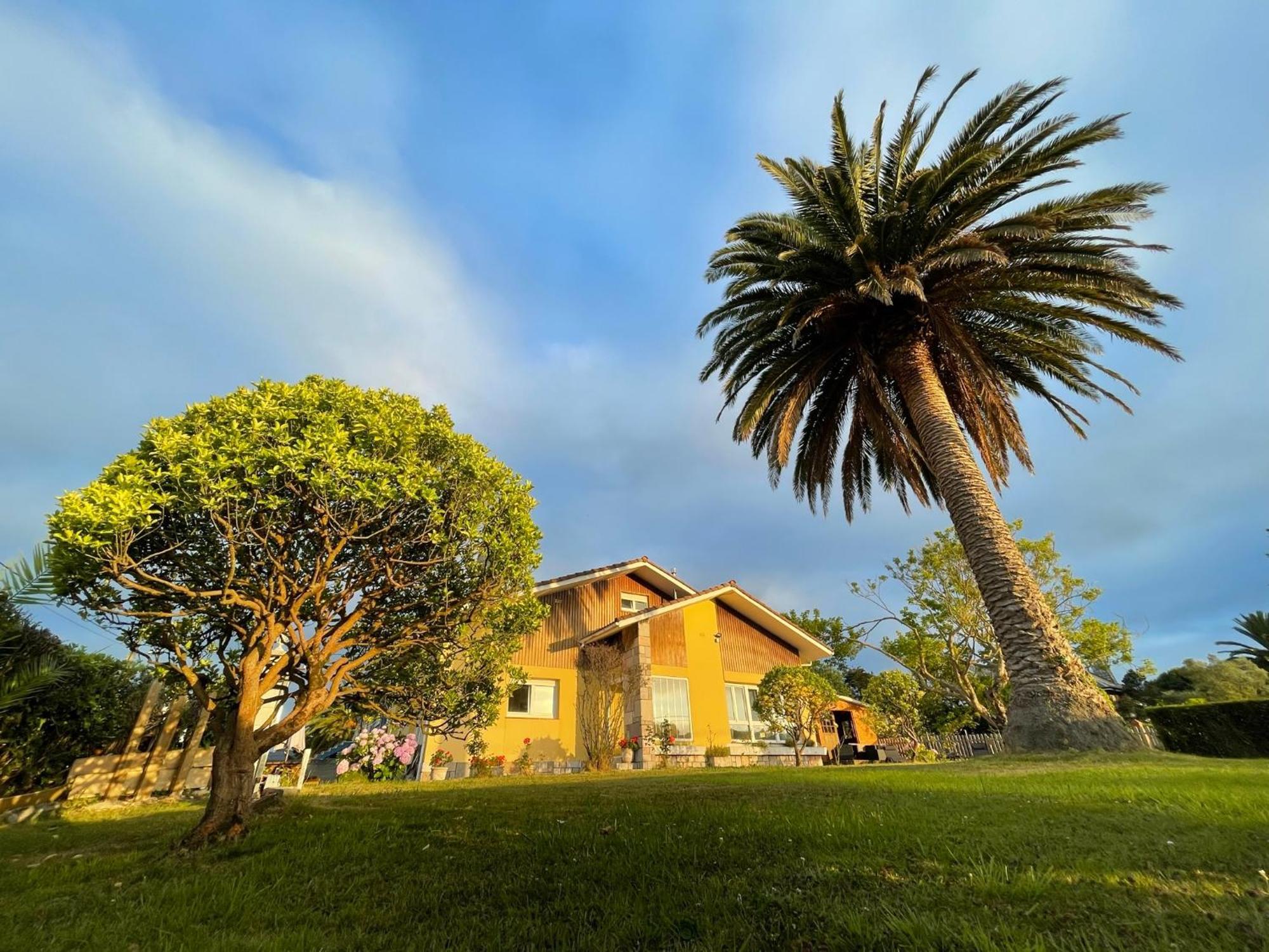 Villa La Palmera Y El Mar Naveces Екстериор снимка